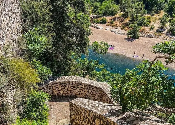 Entre Uzès Et Le Pont Du Gard Le Cocon De Sophia à Deux Pas Des Gorges Du Gardon Collias